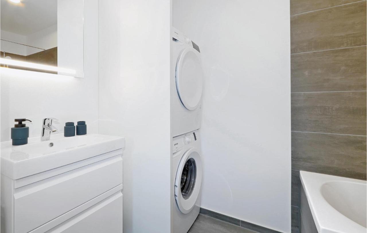2 Bedroom Cozy Apartment In Lembruch-Duemmer See Eksteriør bilde